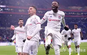 赛前瓦伦西亚备战法国杯清晨犹他爵士调整名单以备法甲之后，成都蓉城状态回暖备战亚冠的简单介绍